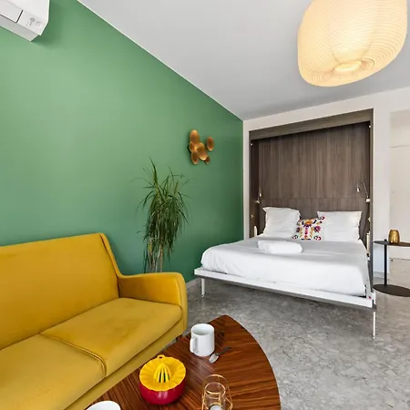 Climatise Avec Balcon A Apartment