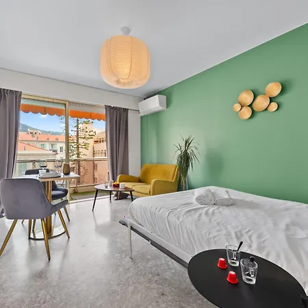 Climatise Avec Balcon A Apartment Menton
