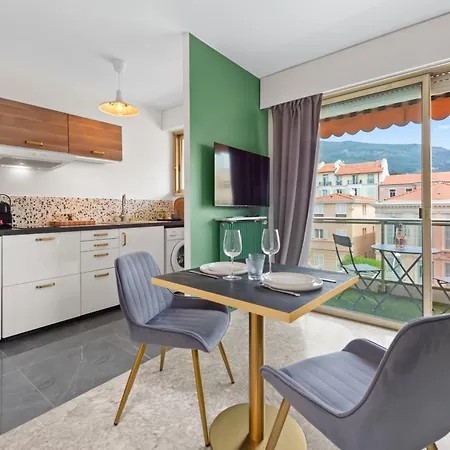 Climatise Avec Balcon A Apartment Menton